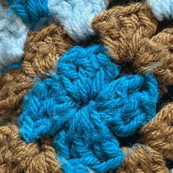 Vintage Crocheted Large Afghan with Blue and Moss Pattern - Picture 5 of 7